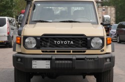 24款丰田酷路泽LC76 28T 柴油自动版最新价格60来万提车，丰田陆巡2025款落地价